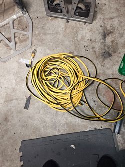 Heavy thick three pronged extension cord