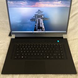 alienware x17 r2 , 12th Gen i9-12900H , 3070 Ti gaming laptop . 