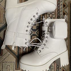 WHITE BOOTS/BOTAS BLANCAS