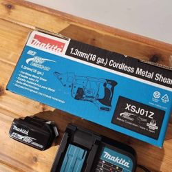 Makita M18V 18V Metal Shear, battery, charger