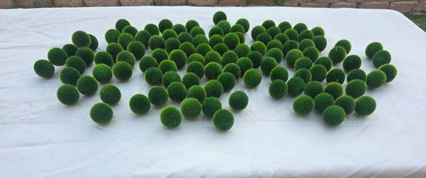 115 PIECE MOSS BALLS FOR CRAFTS AND FLOWER ARRANGEMENTS BRAND NEW ALL FOR $10