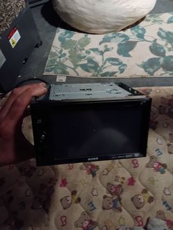 Sony xav-65 double din stereo.