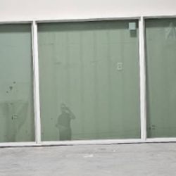 MARVIN COASTLINE STOREFRONT 130 X 77