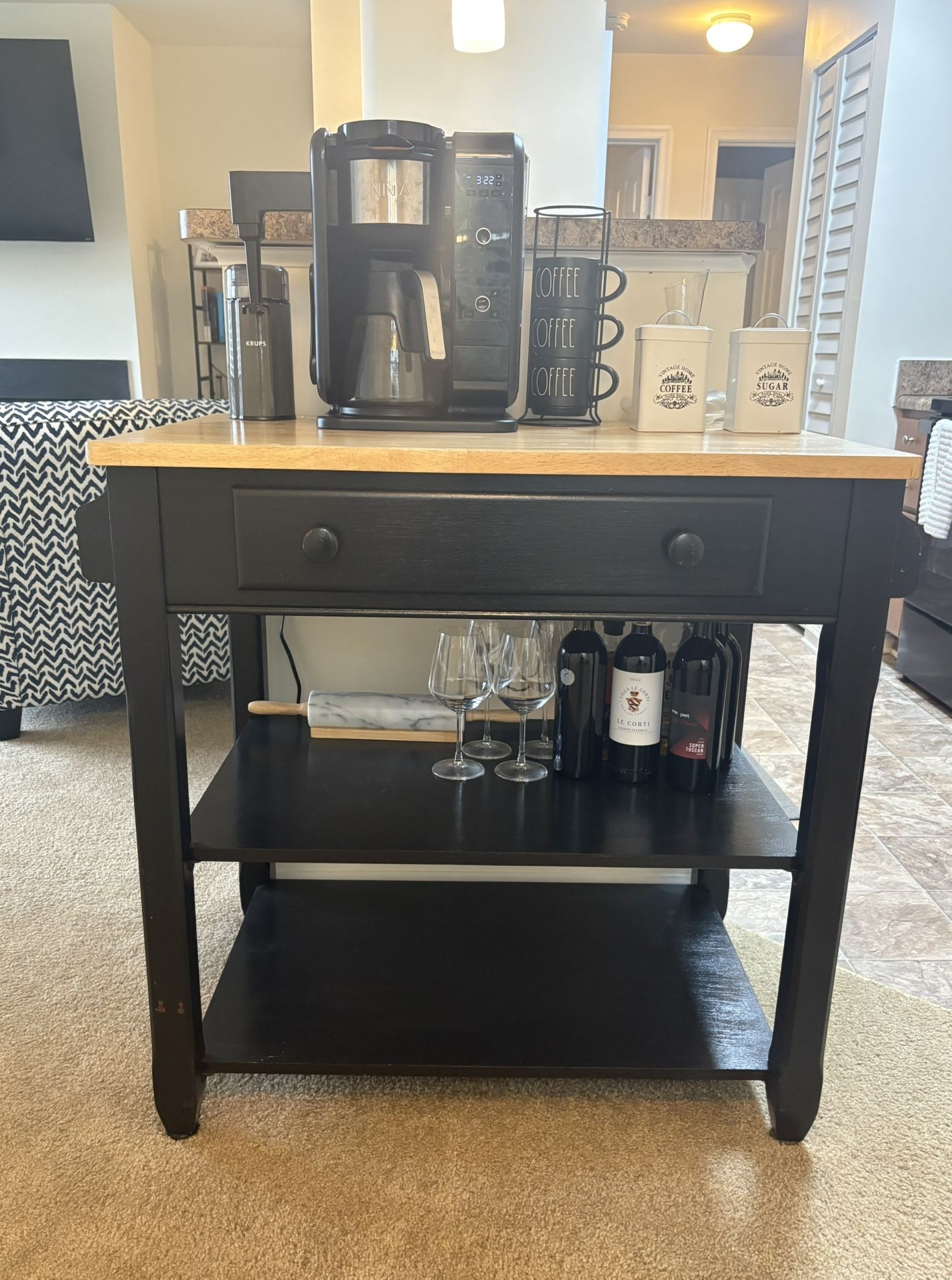 Coffe Bar/Liquor Bar