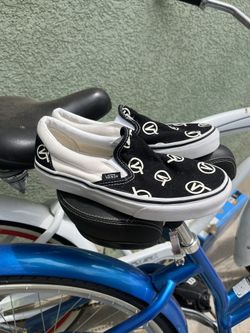 VANS size 5.5 Women/ 4 MEN