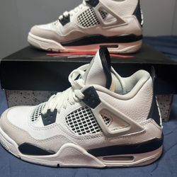 Nike Air Jordan Retro 4 'Oreo'