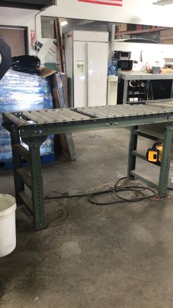 Conveyor table
