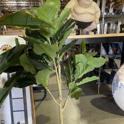 SaleSumo Decorative indoor outdoor plant