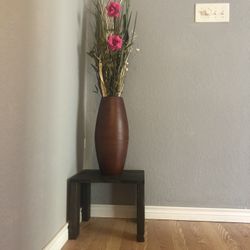 Arrangement Includes Table