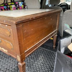 Old Fashion Coffee Table With Marble Top 