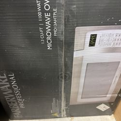  Professional 1.3 Ft.³ 1100W Microwave
