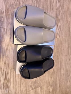 Yeezy YS 01 slides