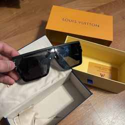 LV sunglasses 