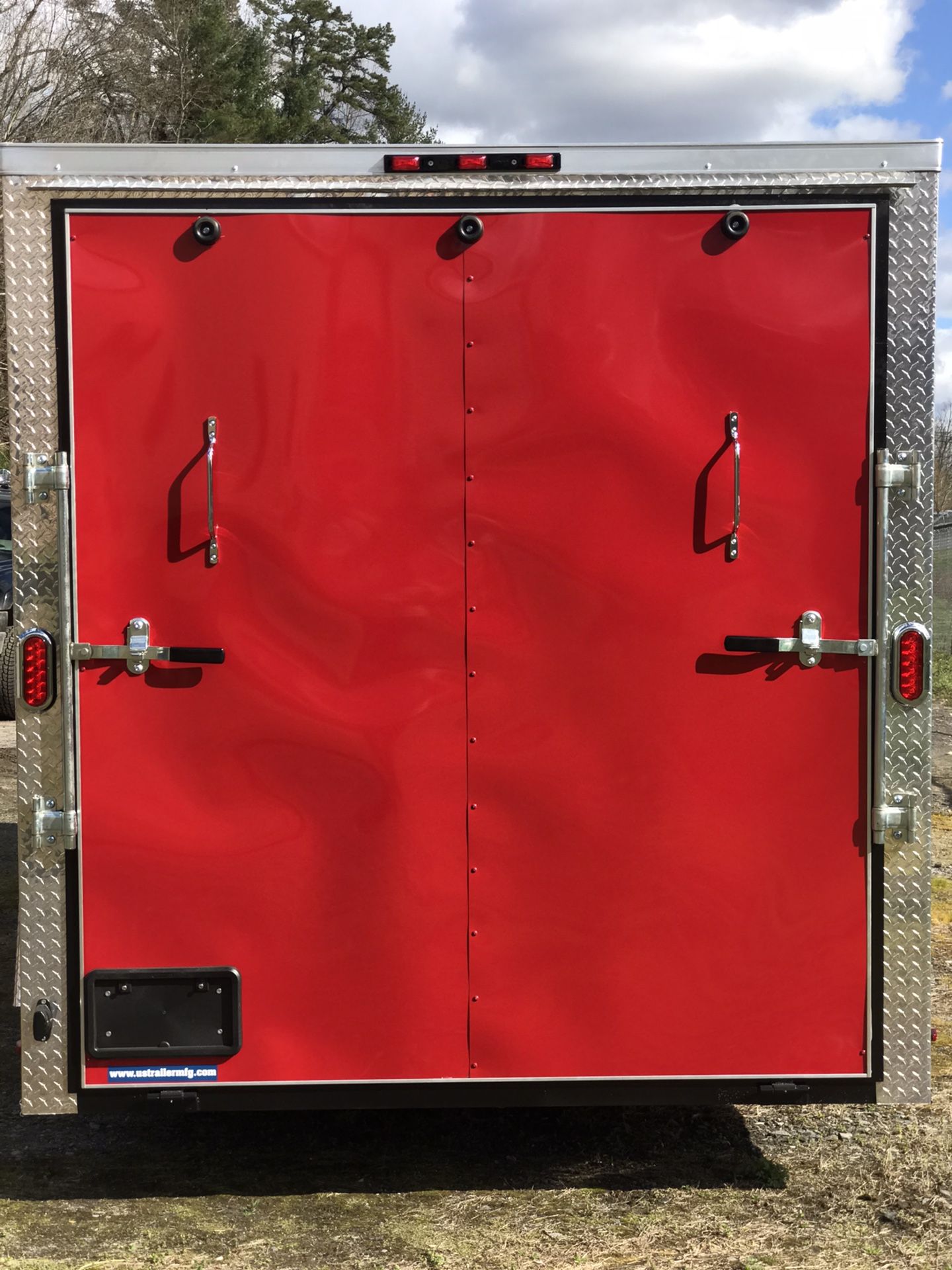 New 2020! 6x12 single axle Enclosed trailer for Sale in Mount Airy, NC