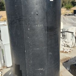  300 Gallon Water Tank