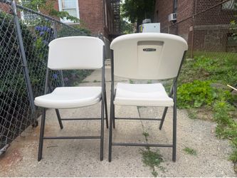 Silla y Mesas