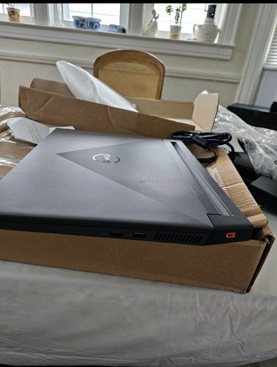 Dell G16 7630 24 Core i9 5.4ghz, 16" QHD 8Gig Nvida RTX 16Gig Warranty - $1050