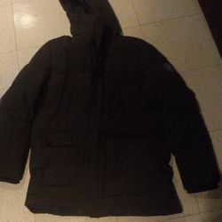Tommy HILFIGER DOWN JACKET  Offer Is Firm  Jacket Is A LARGE 