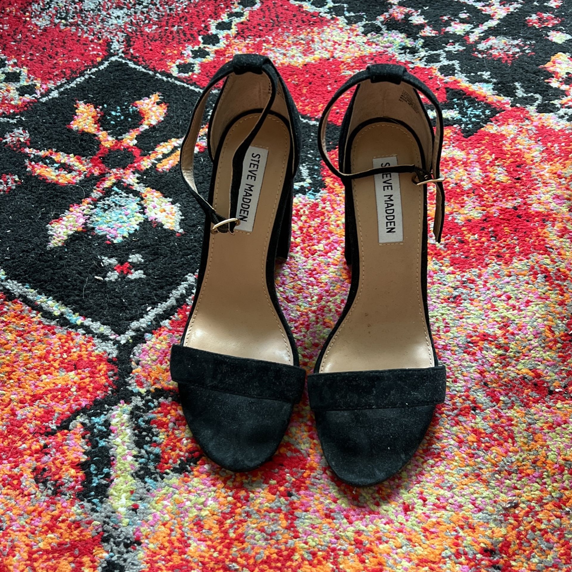 Black Steve Madden heels. Size: 8.5