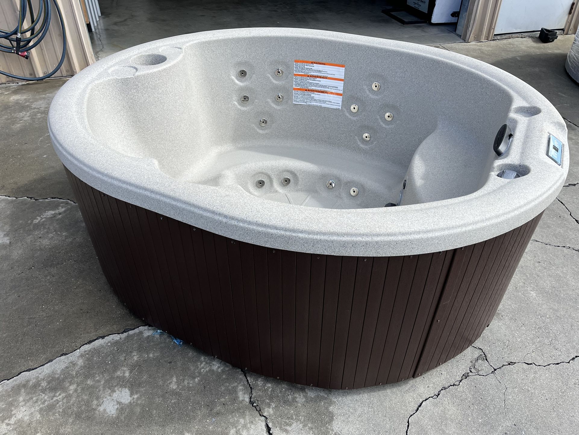Aquaterra Calavara Spa Hot Tub 110v Or 220v