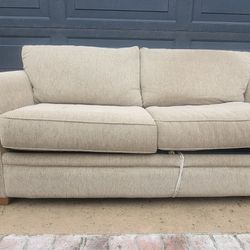 FREE : SOFA COUCH