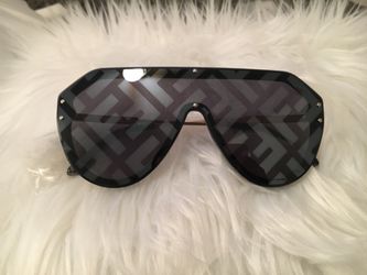 Fashionable Trendy Sunglasses