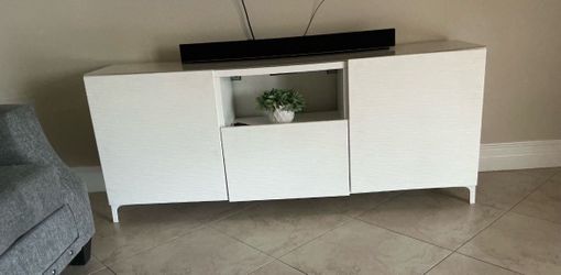 Tv stand