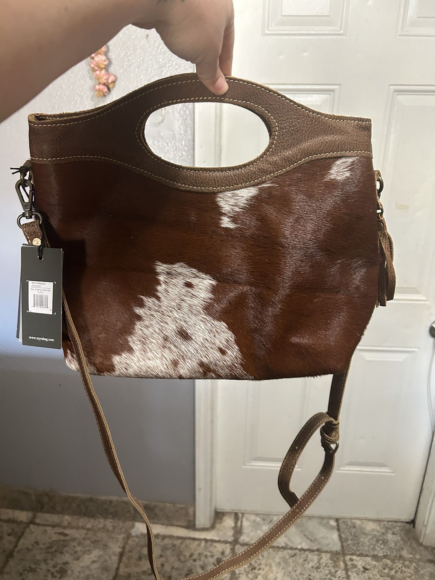 Myra Womens Western Cowhide Purse Medium Brown Shoulder Snap 13.5 x 11 x 4.5 in
