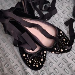 Black Flats 8.5