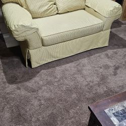 YELLOW LOVE SEAT 63L X 37D