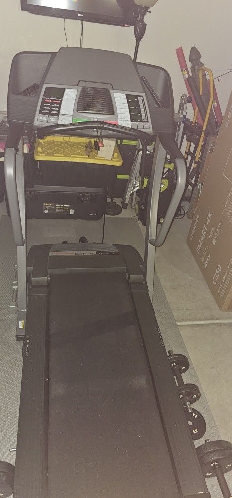 Pro Form Sport 1000 Treadmill