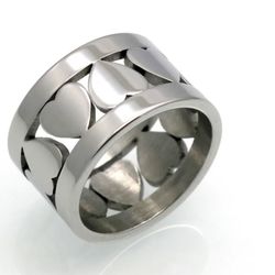 R184- Luxury Big Ring With Hearts!
