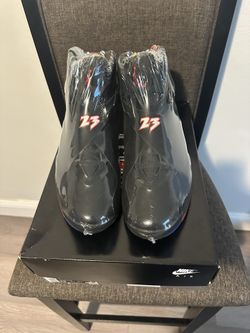 Playoff 8s size 12