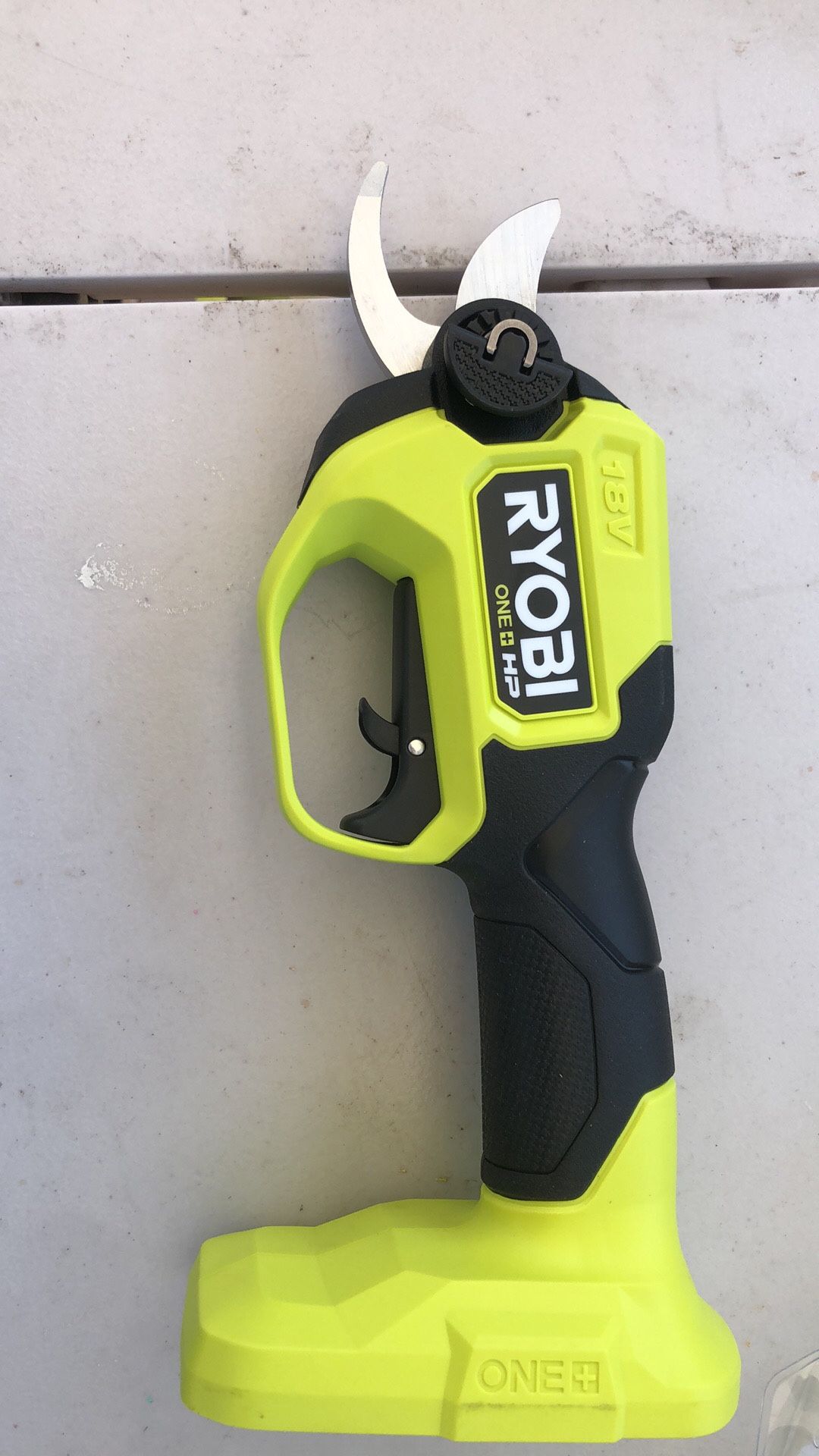 Ryobi 18 V HP Pruning Shear