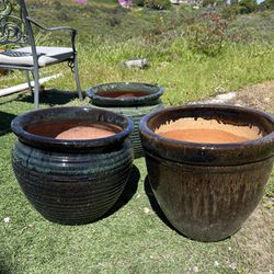 3 Clay Pots