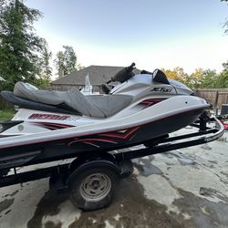 2011/12 Pair Of Kawasaki Jet Skis - Clean Titles