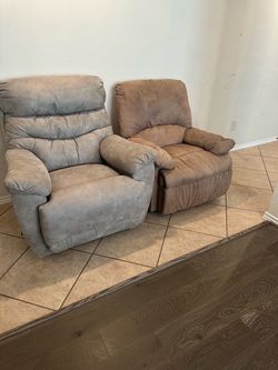 2 reclining chairs – rocker recliner set