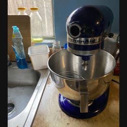 Kitchen Aide Mixer $150