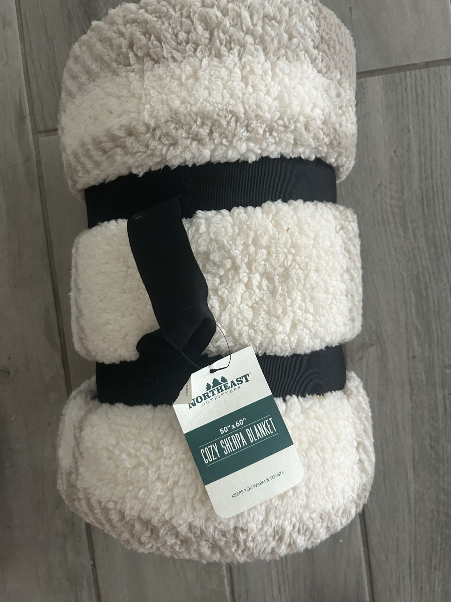 Sherpa Blanket - Brand New