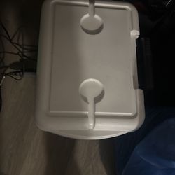 Ice chest