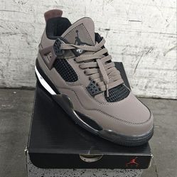 Jordan 4 Retro 
