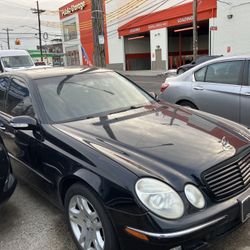 2005 Mercedes Benz E 320
