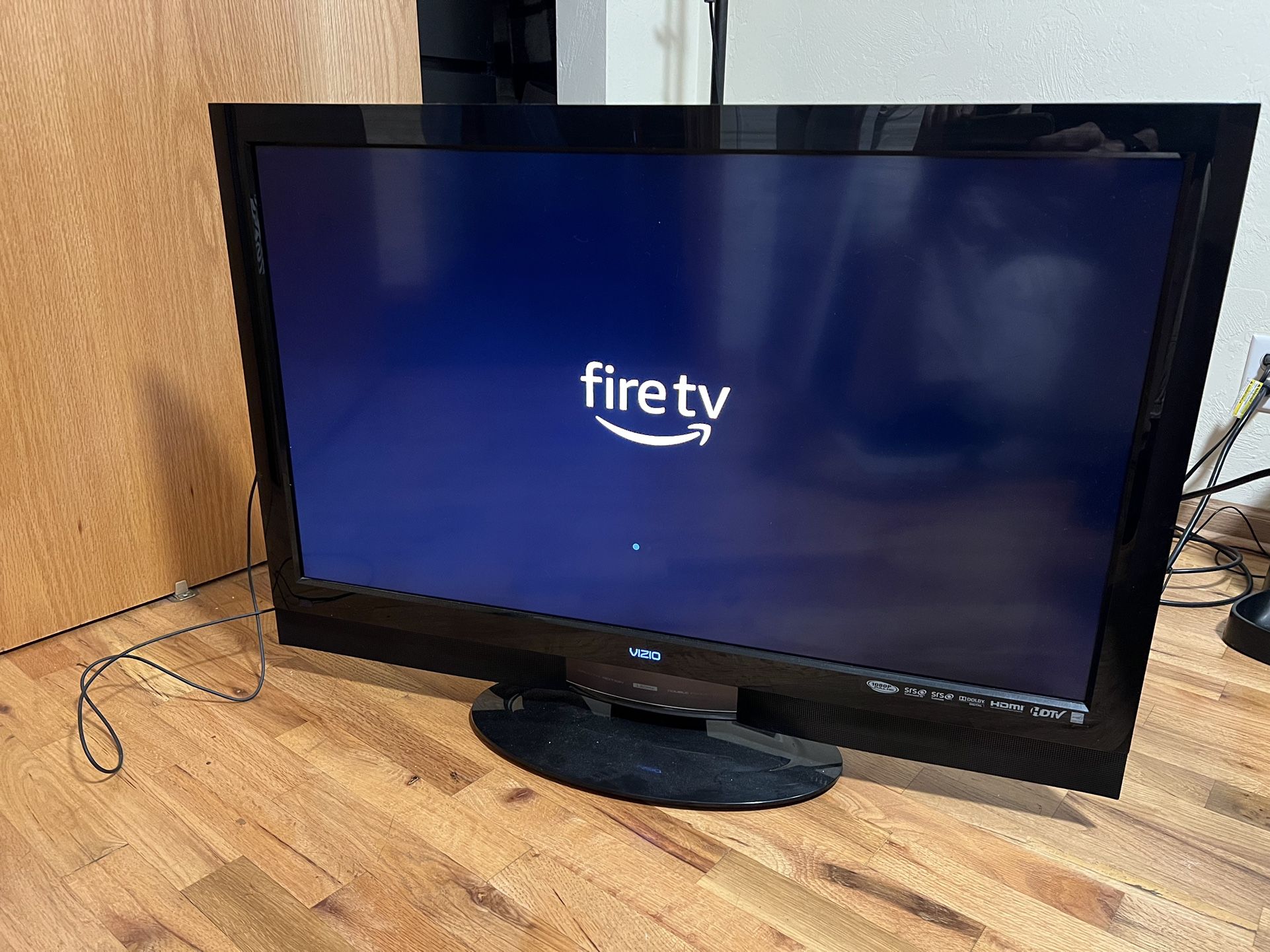 Vizio XVT3SV 37’’ Tv