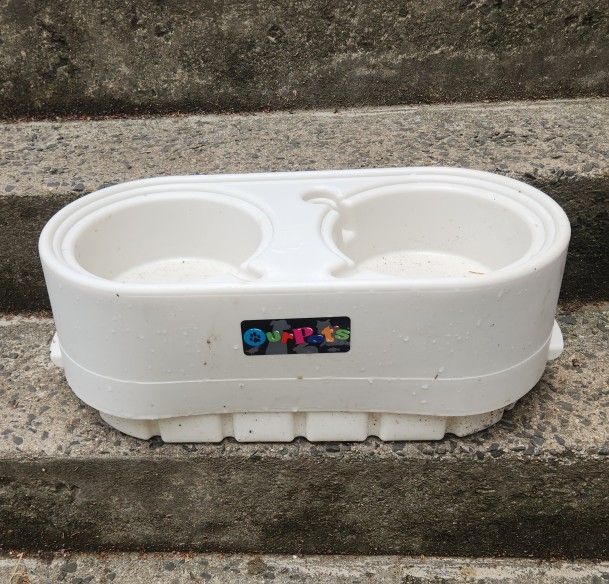 Pet Feed Dish