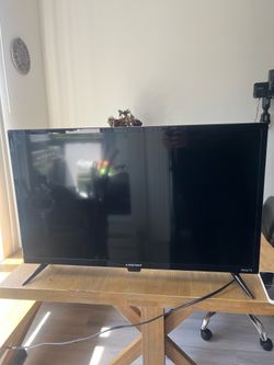 32” Element Roku Smart TV