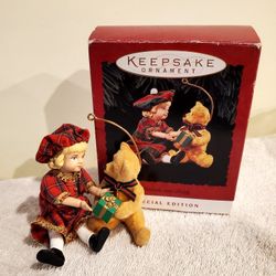 Vintage Hallmark Christmas Ornament