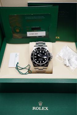 Rolex Submariner Date 126610LN - 2025 - Full Set - Like new