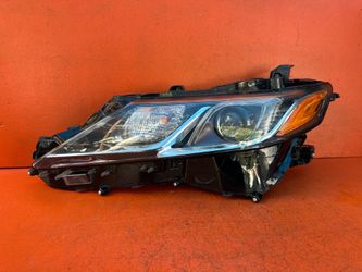 2018 2019 2020 2021 2022 2023 Toyota Camry Left Driver Halogen Headlight OEM
