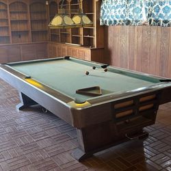 9ft Brunswick Can Deliver Pool Table