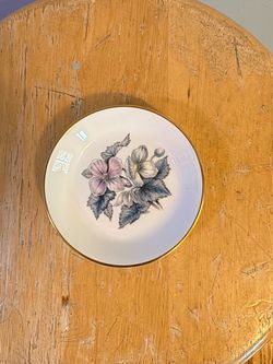 Royal Worcester fine bone china pin dish (or trinket dish)